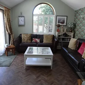 Brook Country Holiday home